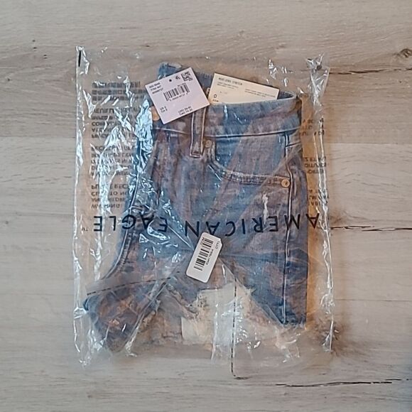 American Eagle AE Next Level Curvy High-Waisted Denim Short Size 0 NWT in packag - Picture 5 of 8